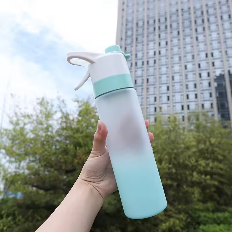 700ml BPA Free Spray Water Bottle for Sports and Travel